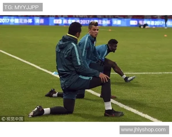 登巴巴与瓜林的巅峰对决谁将成为赛场上的英雄与传奇 登巴巴与瓜林的巅峰对决谁将成为赛场上的英雄与传奇